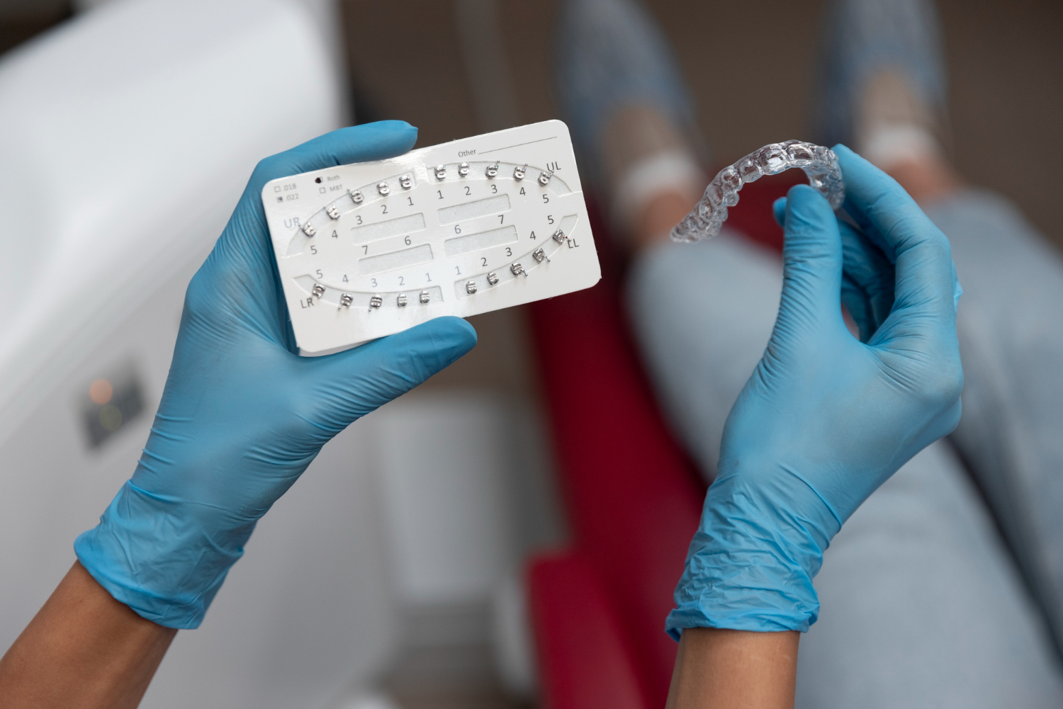 Invisalign czy aparat